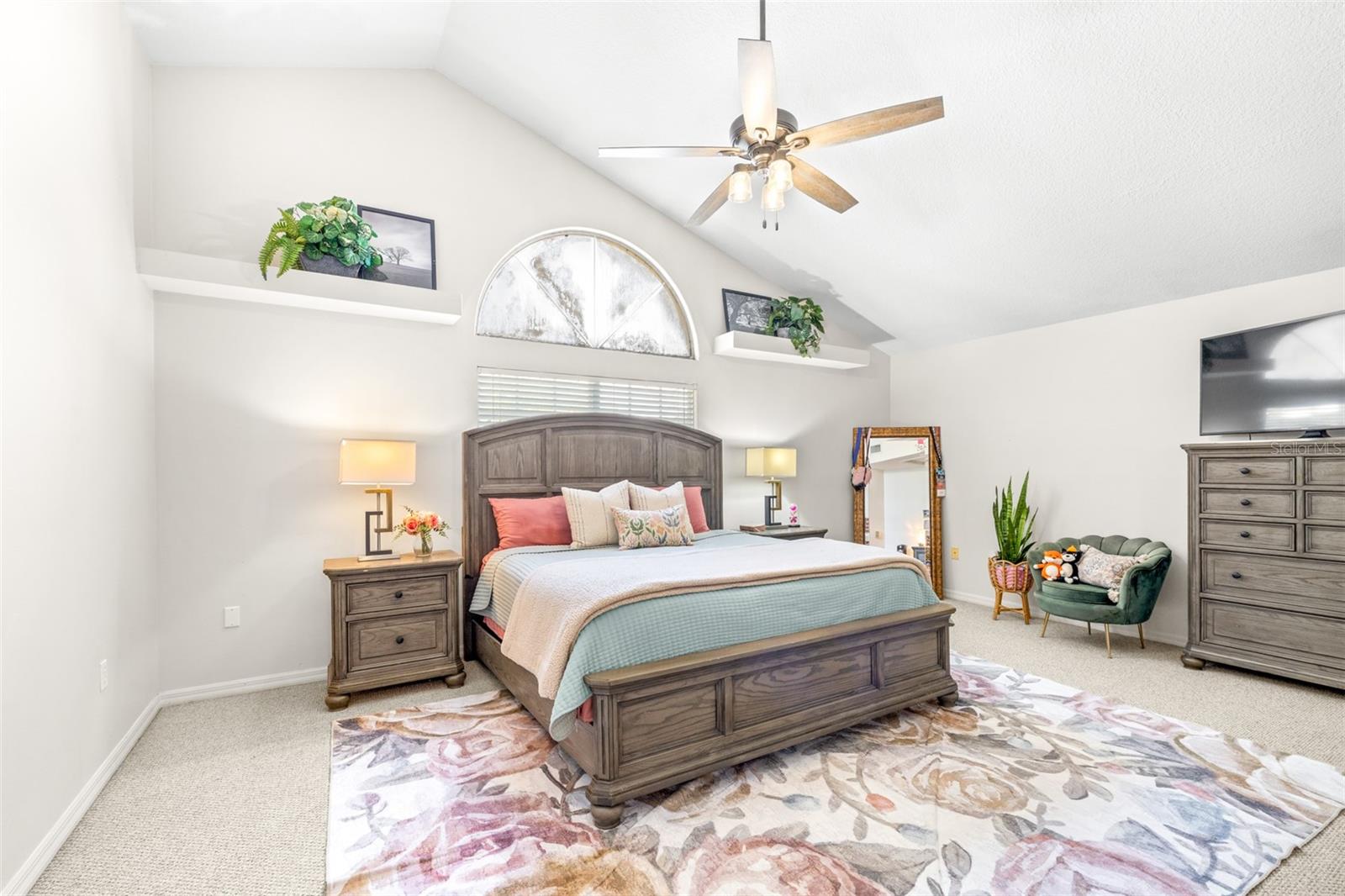 ARIETTA POINT - Residential