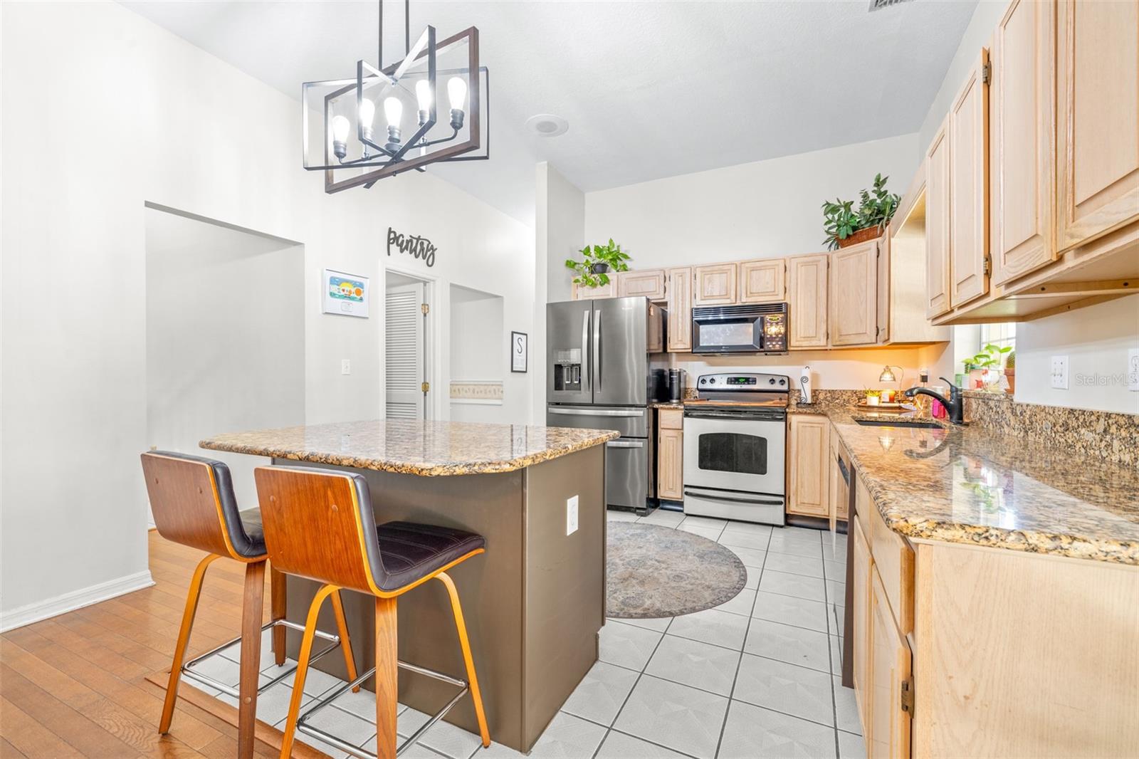 ARIETTA POINT - Residential