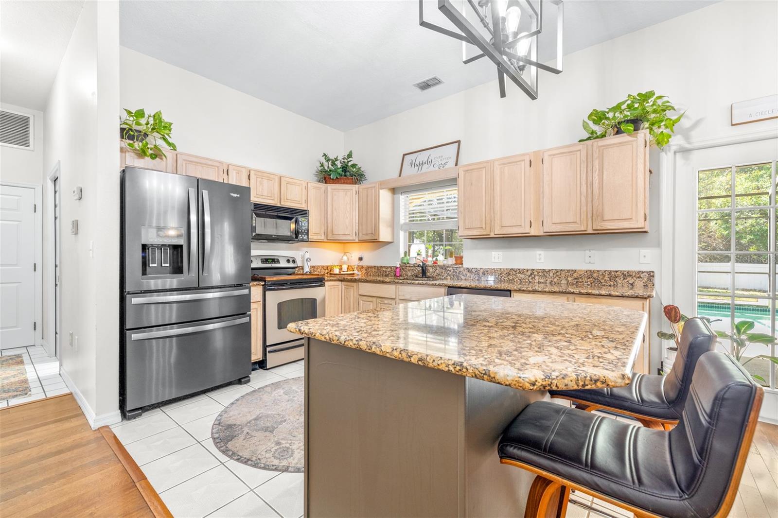 ARIETTA POINT - Residential