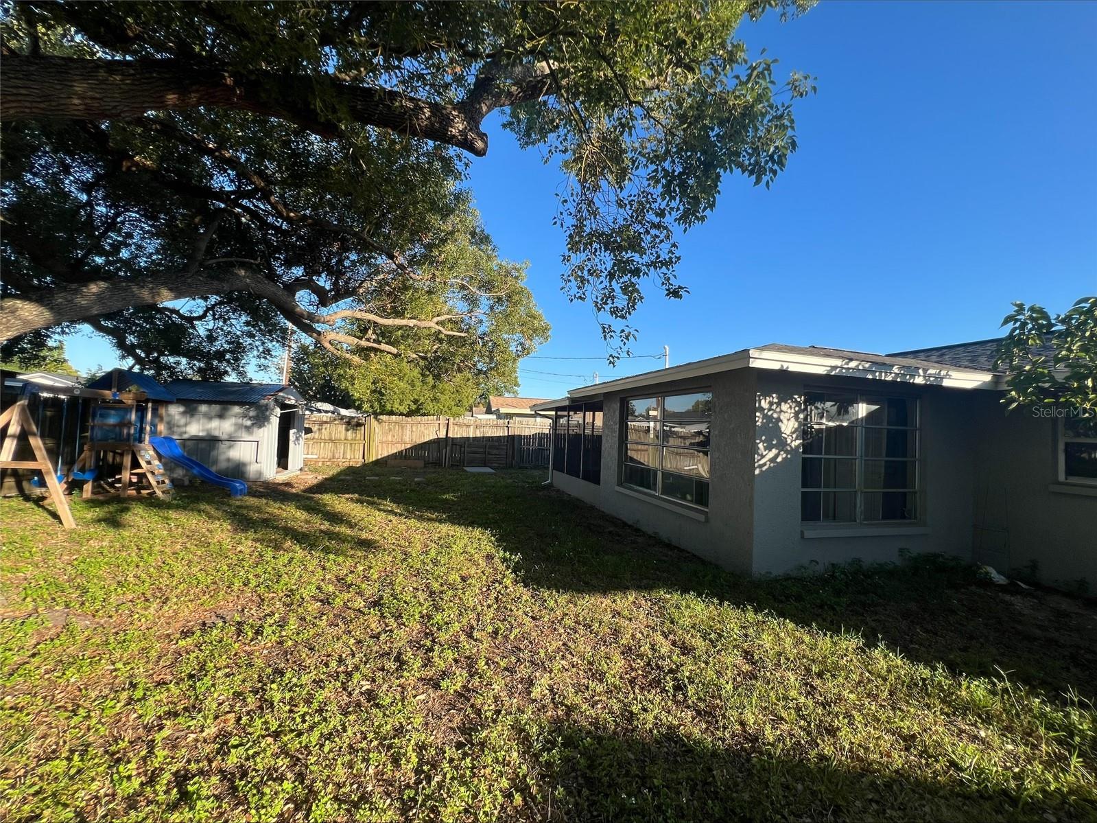 JASMINE LAKES - Residential Lease