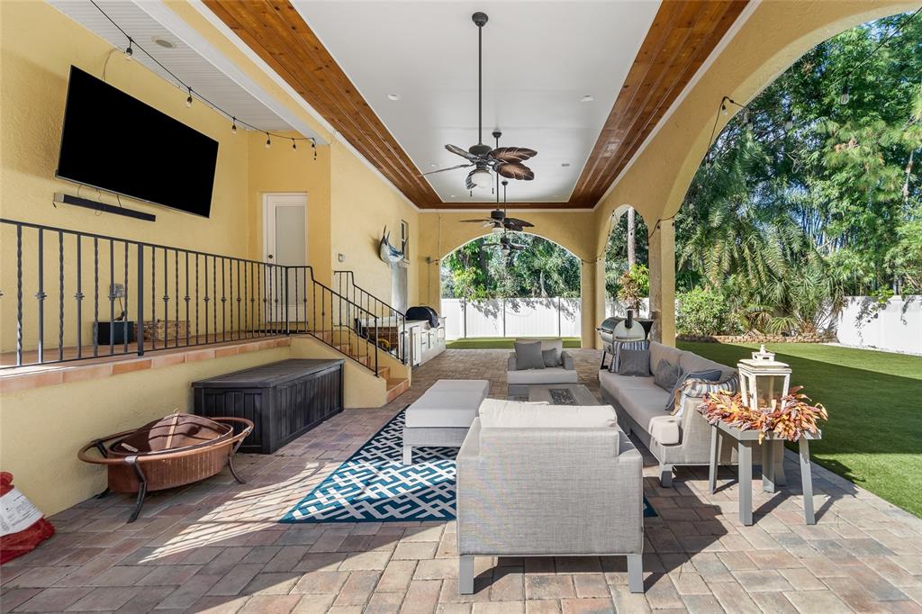 DAVIS ISLANDS PB10 PG52 TO 57 - Residential