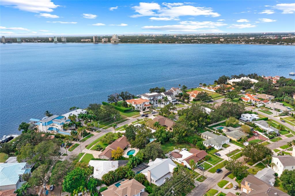 DAVIS ISLANDS PB10 PG52 TO 57 - Residential