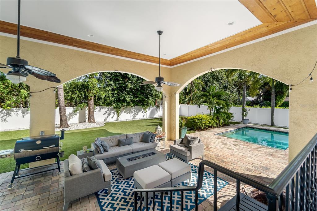 DAVIS ISLANDS PB10 PG52 TO 57 - Residential