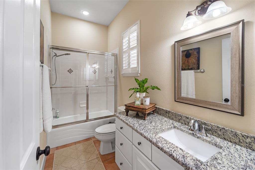 DAVIS ISLANDS PB10 PG52 TO 57 - Residential