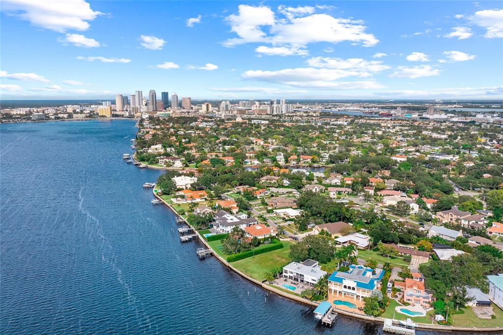 DAVIS ISLANDS PB10 PG52 TO 57 - Residential