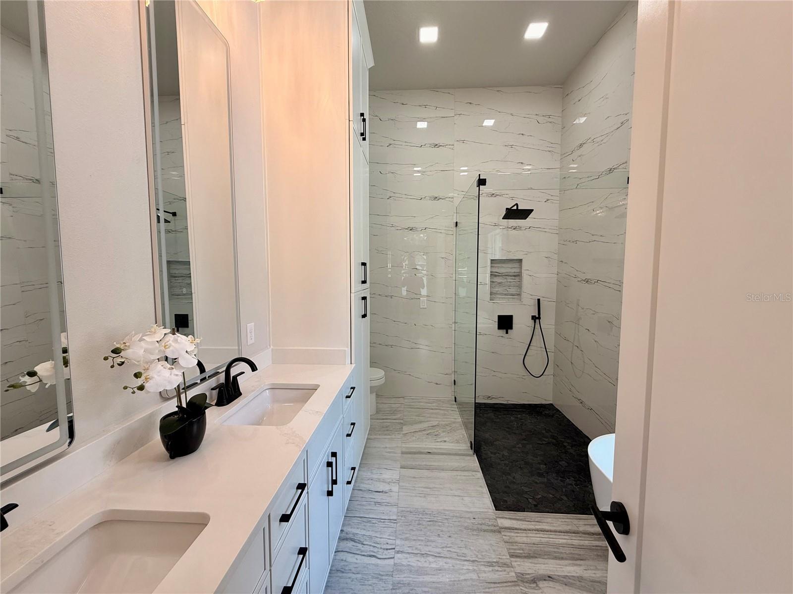 LAKEVIEW CONWAY - Residential