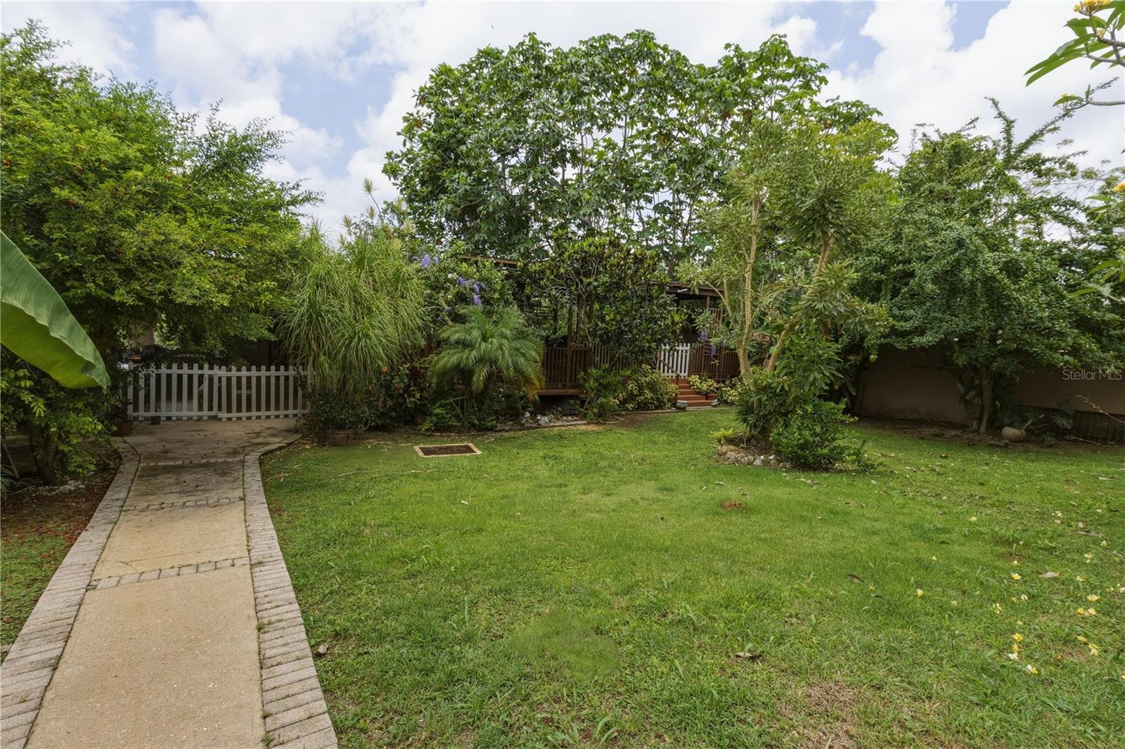 LOMAS DE MANATUABON - Residential