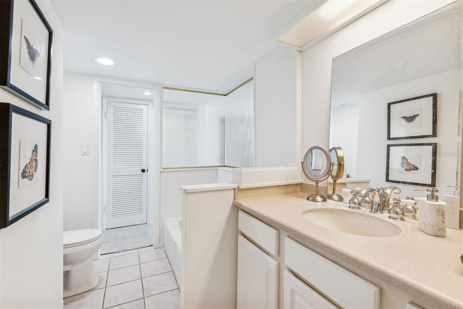 BAYSHORE DIPLOMAT A CONDOMINIUM - Residential