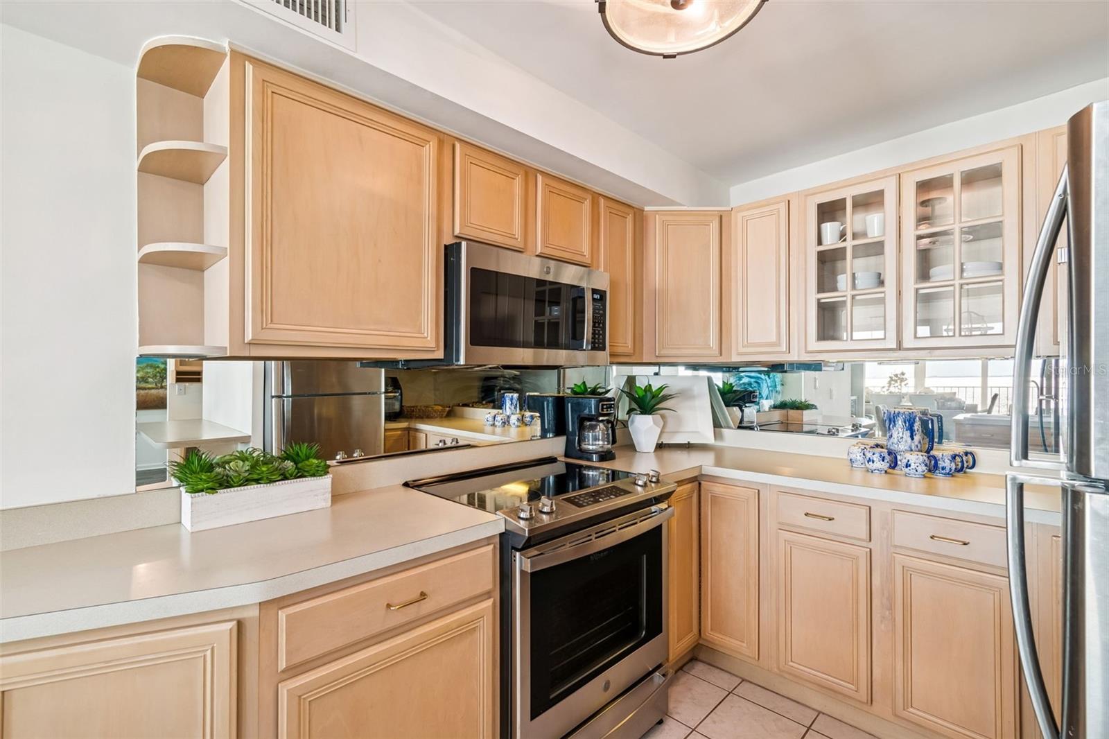 BAYSHORE DIPLOMAT A CONDOMINIUM - Residential