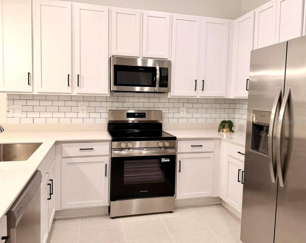 WESTVIEW POD A PH 3 - Residential Lease