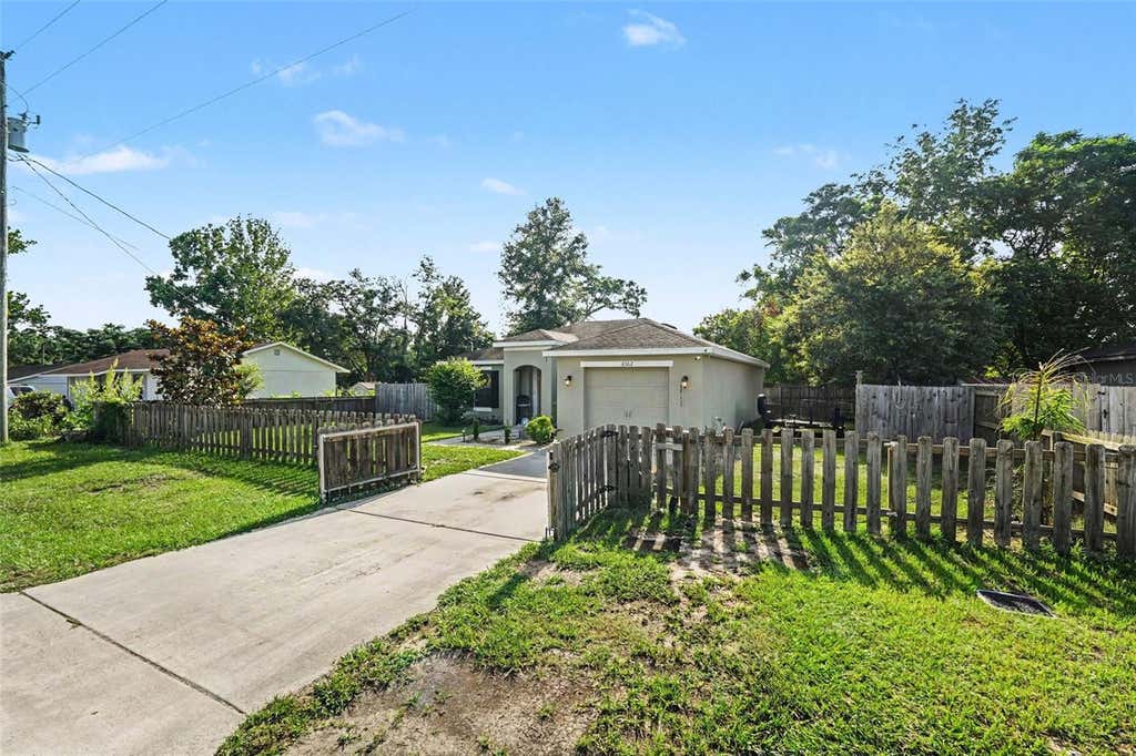 Photo of 6362 Enterprise Drive, Brooksville, FL 34602 (MLS # TB8519335)