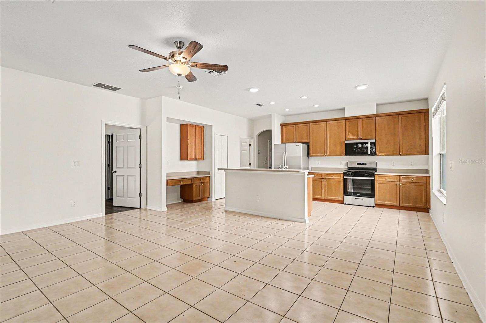 Casas a venda 1 - Jen Dantas 13450 SUNKISS LOOP