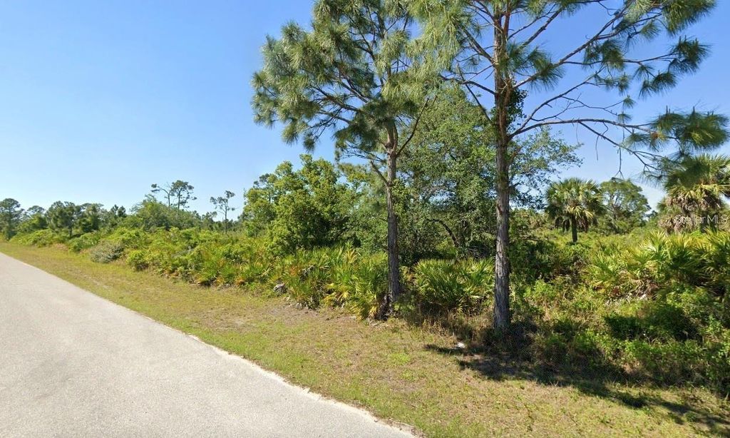 Photo of 12166 Ashley Avenue, Port Charlotte, FL 33981 (MLS # C7515893)