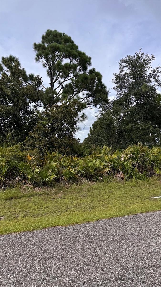 PORT CHARLOTTE SEC 060 - Land