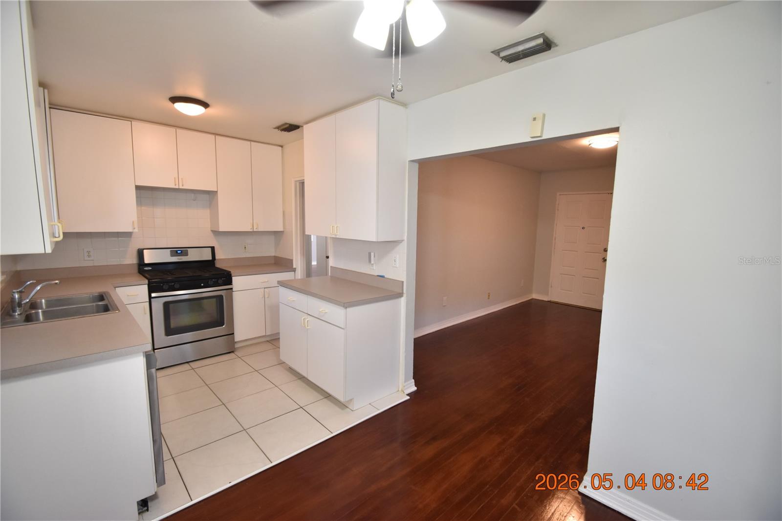 BAYHILL ESTATES - Residential Lease