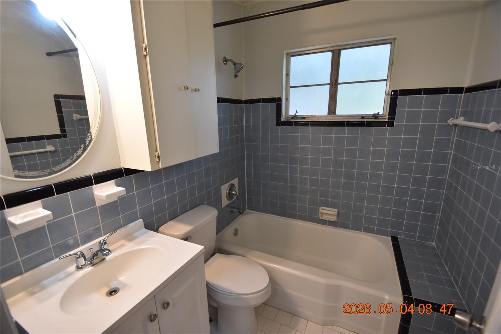 BAYHILL ESTATES - Residential Lease