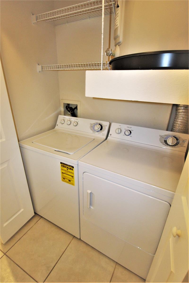 CAROLINA LANDINGS AT UNIVERSITY PLACE B - Residential Lease