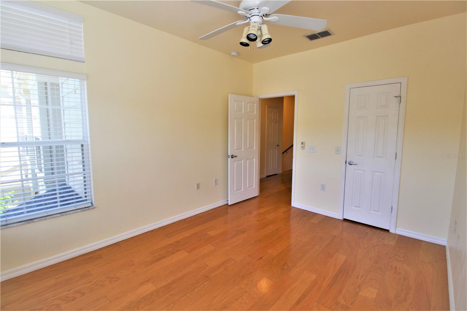 CAROLINA LANDINGS AT UNIVERSITY PLACE B - Residential Lease