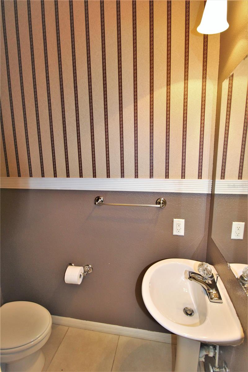 CAROLINA LANDINGS AT UNIVERSITY PLACE B - Residential Lease