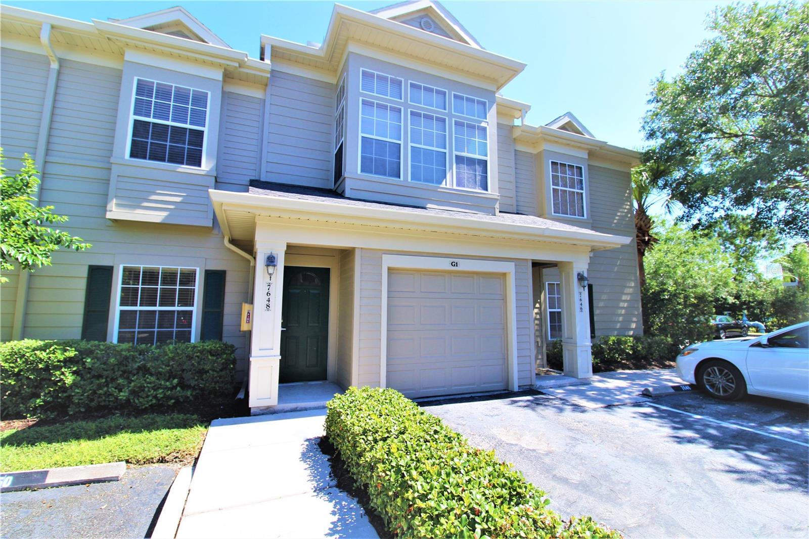 CAROLINA LANDINGS AT UNIVERSITY PLACE B - Residential Lease