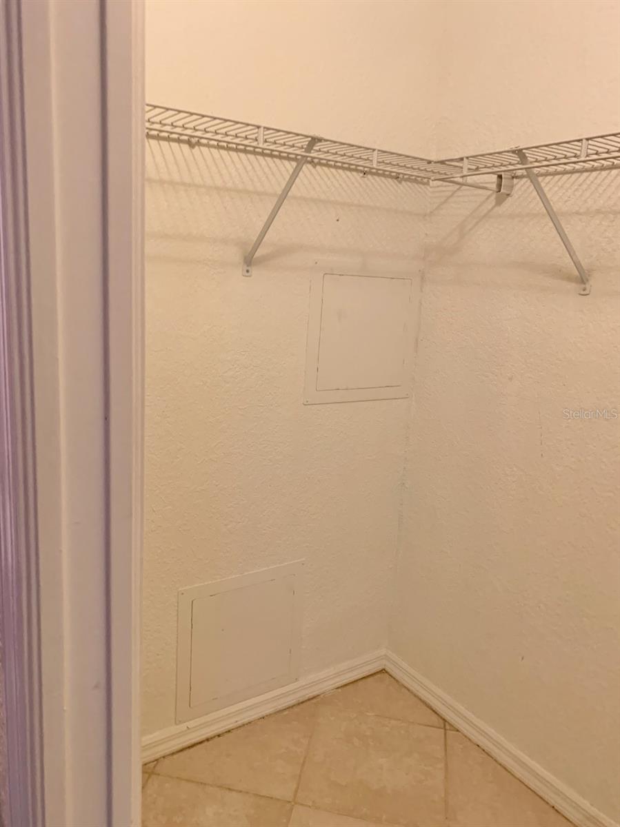 PORT CHARLOTTE SUB 05 - Residential Lease