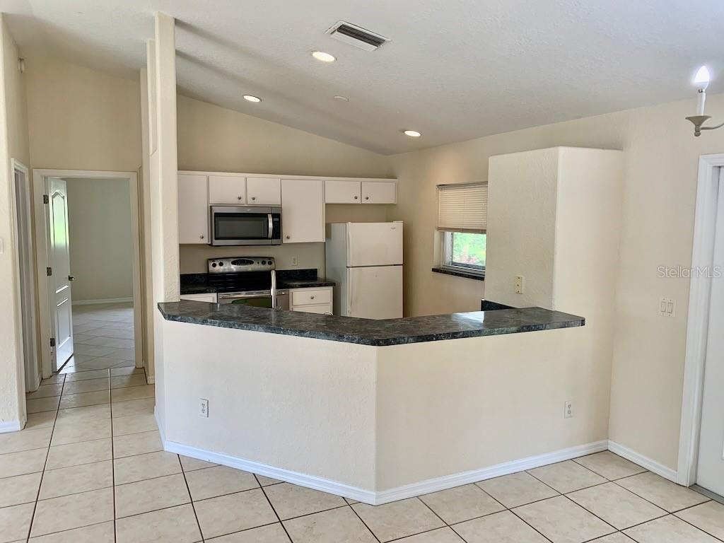 PORT CHARLOTTE SUB 05 - Residential Lease