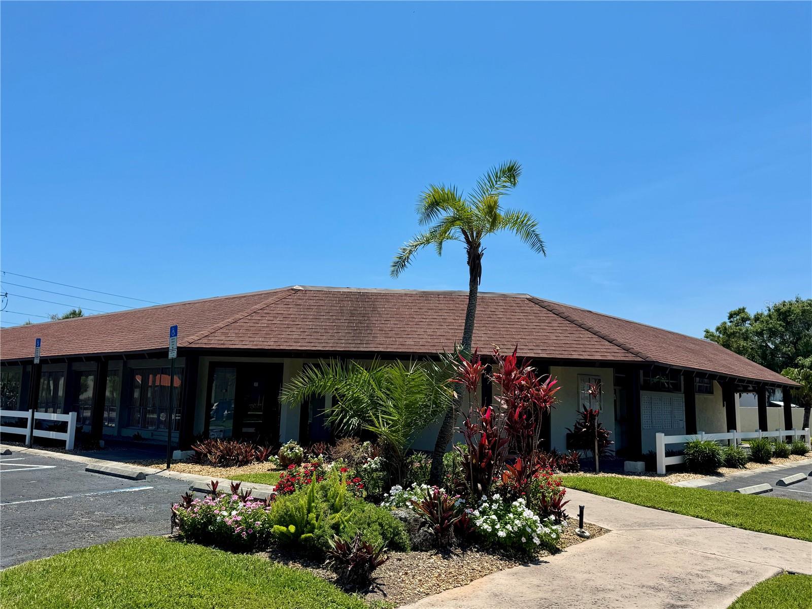 WILLOWBROOK CONDO - Residential Lease