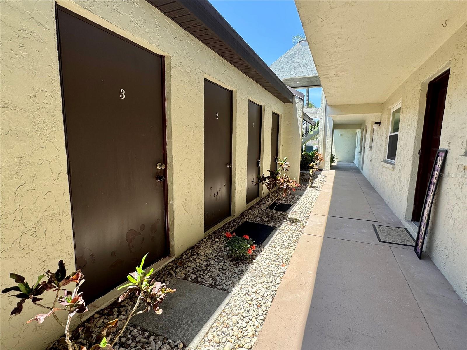 WILLOWBROOK CONDO - Residential Lease