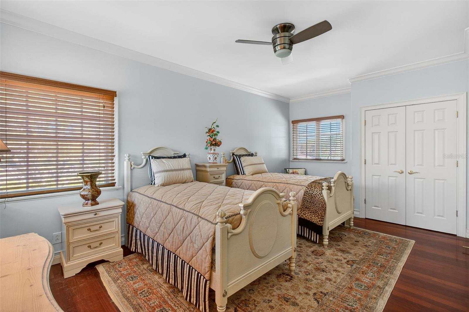 TORTUGA CIRCLE REP - Residential