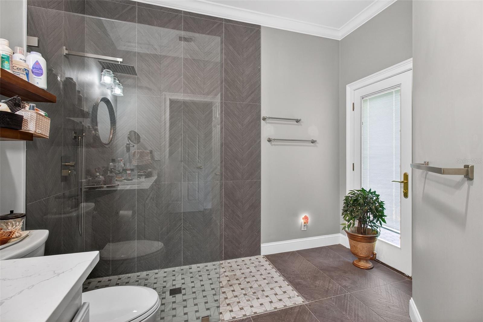 TORTUGA CIRCLE REP - Residential