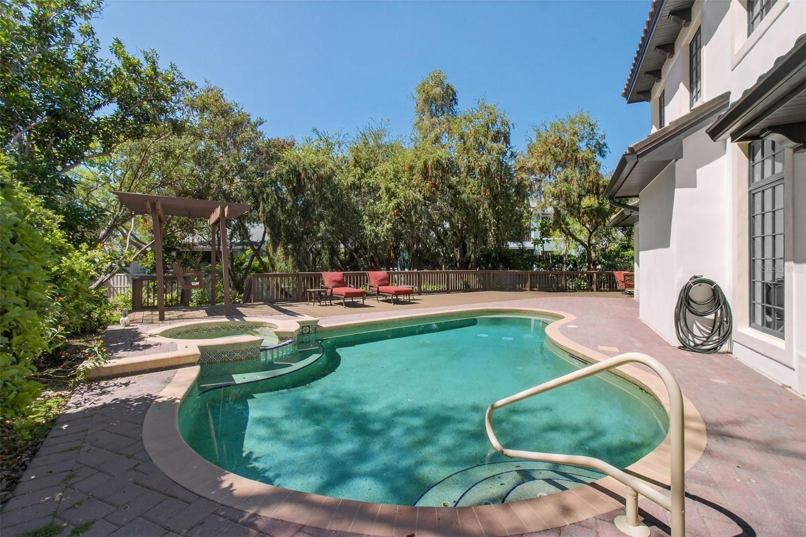 TORTUGA CIRCLE REP - Residential