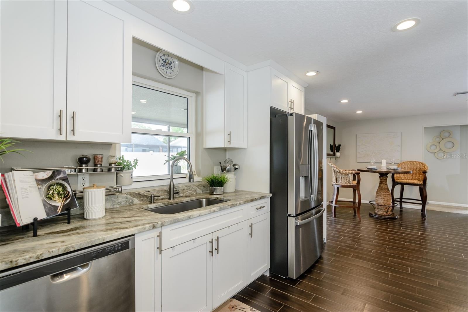 FAIRWAY MANOR - Residential