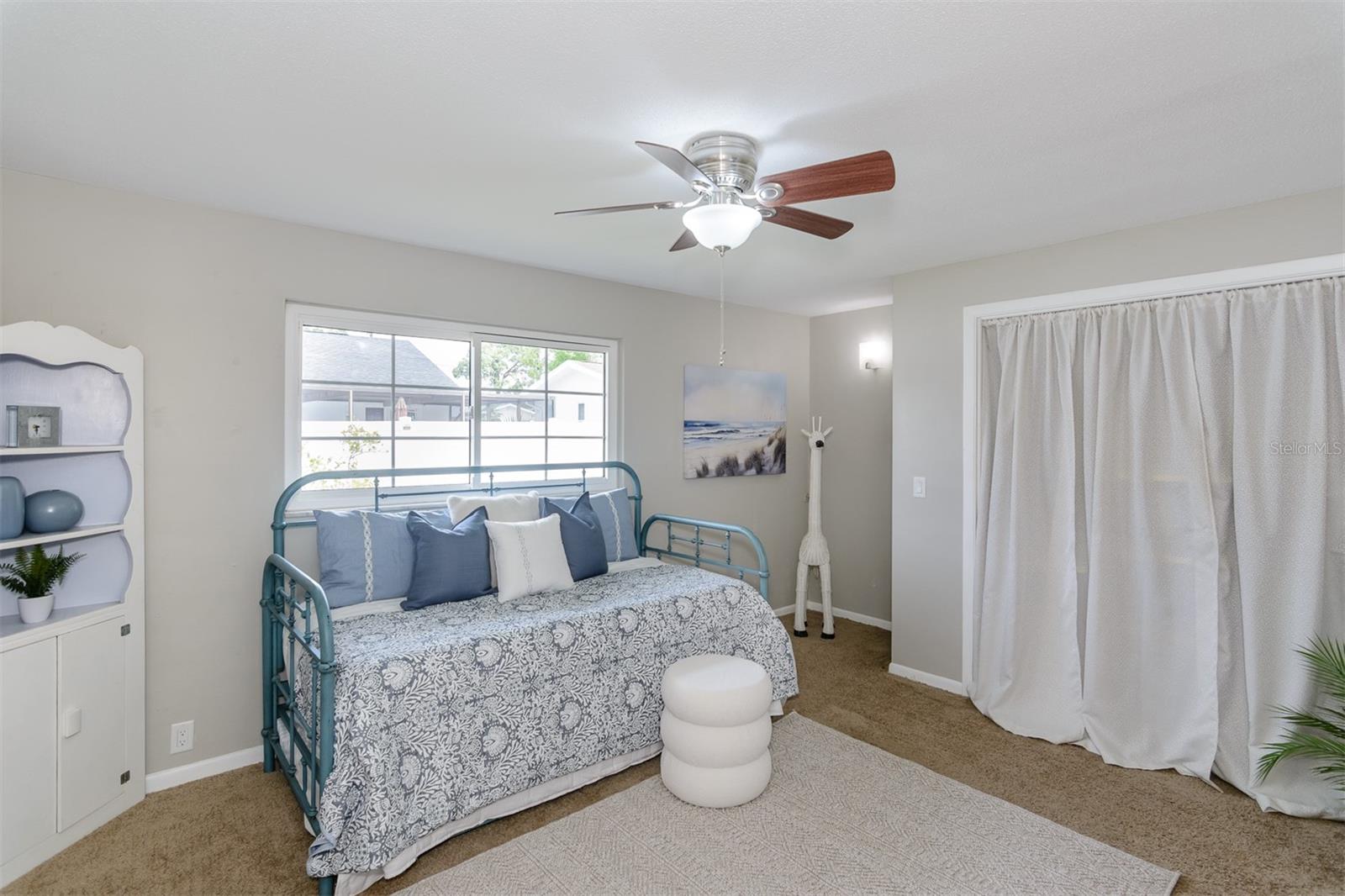 FAIRWAY MANOR - Residential