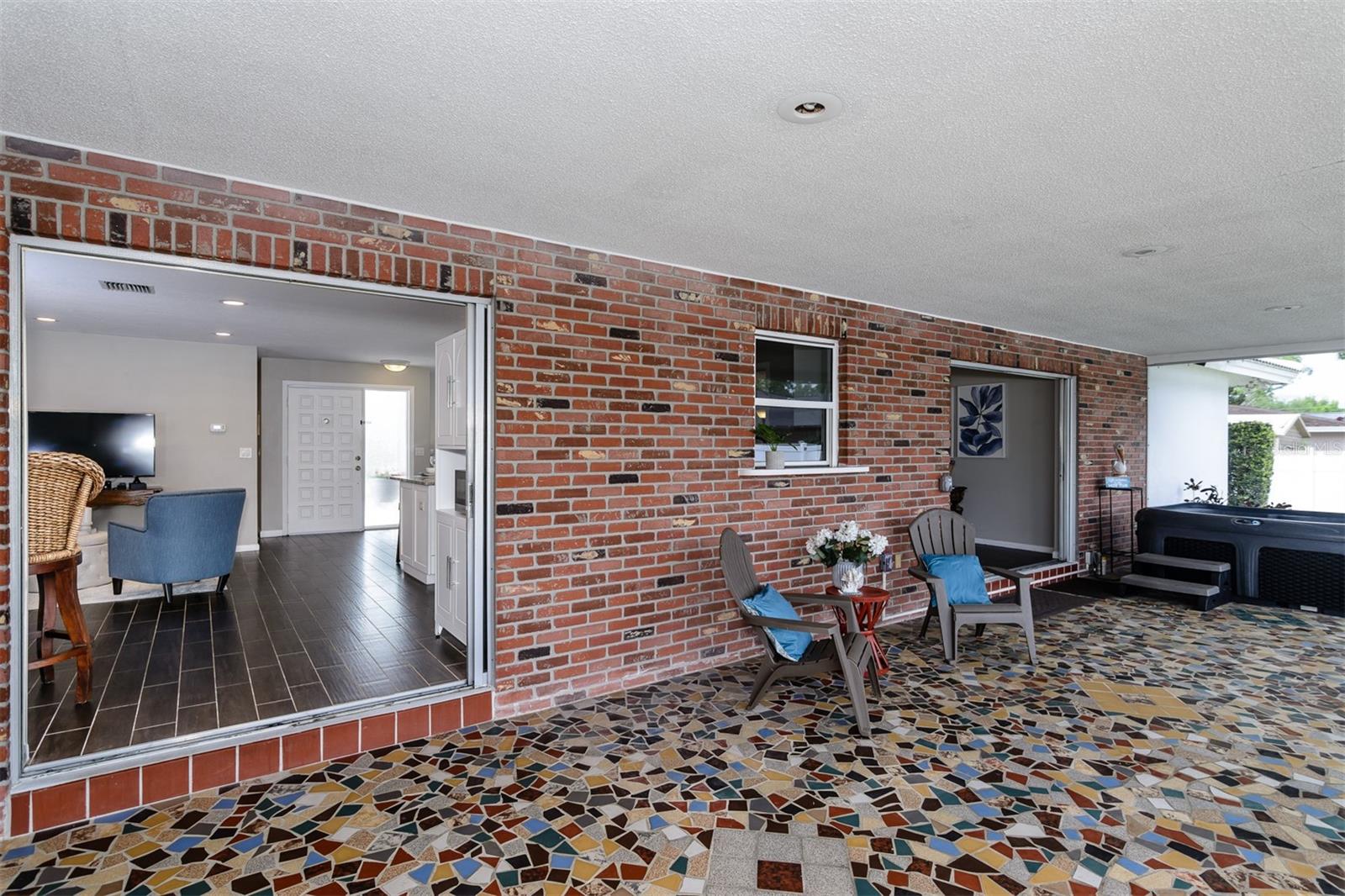 FAIRWAY MANOR - Residential