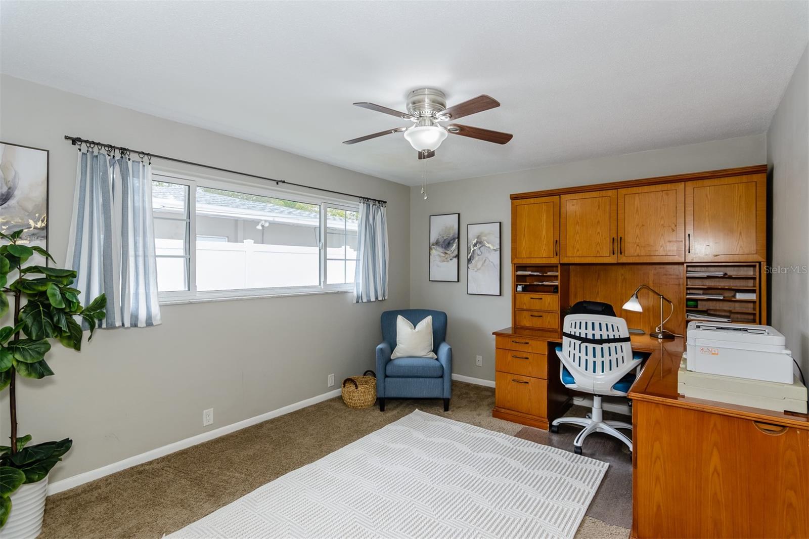 FAIRWAY MANOR - Residential