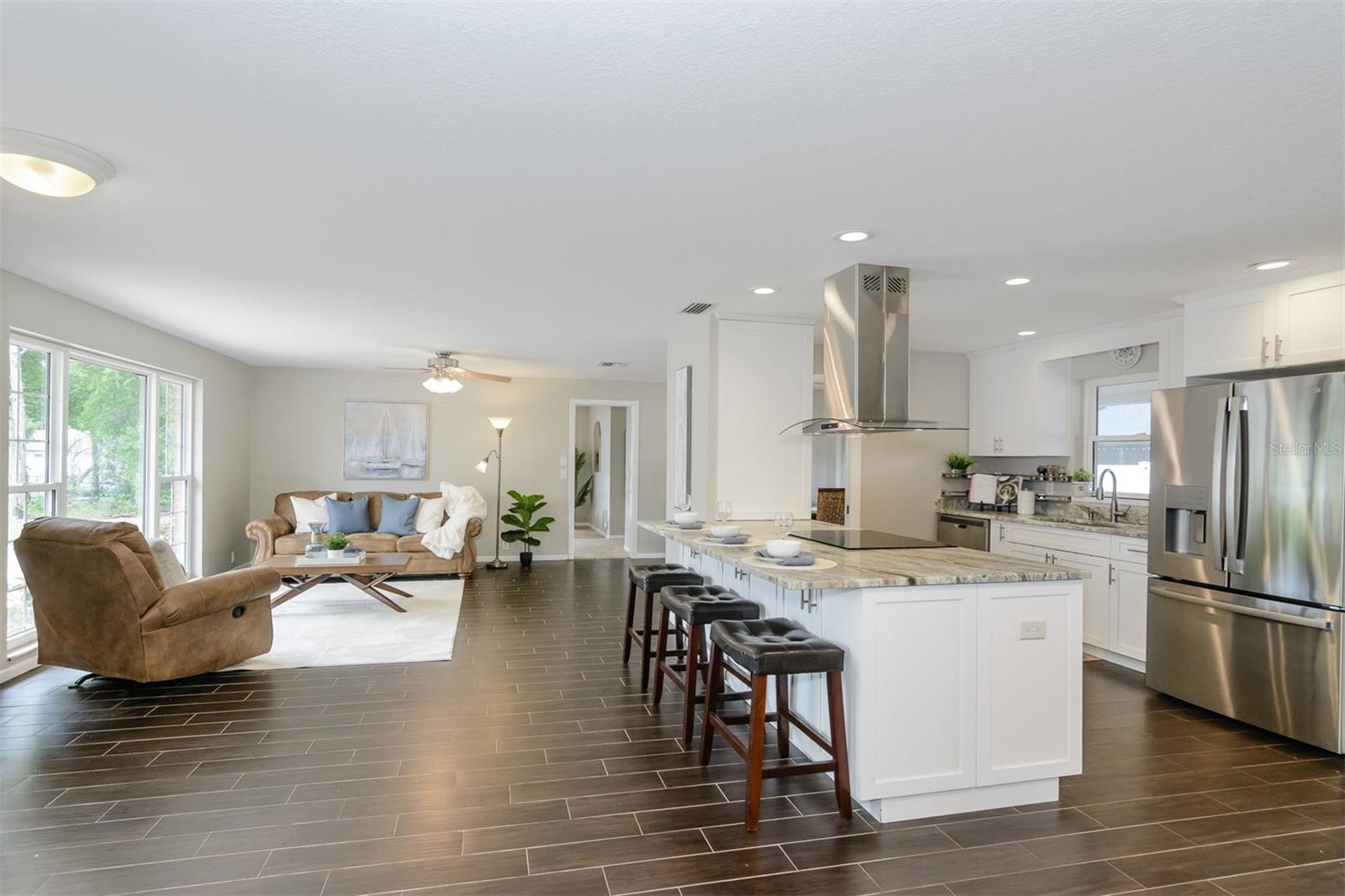 FAIRWAY MANOR - Residential