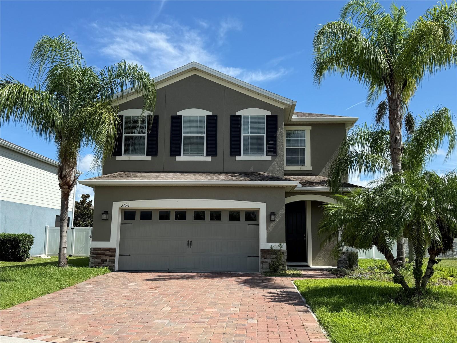 Welcome to the 4/2.5 Home in Kensington Reserve located in Sanford, FL. This home boasts four spacious bedrooms and two and a half bathrooms, offering ample space for comfortable living. The property is nestled within a gated community. Home has an open floor plan, a nice screend in lanai with af enced in yard for extra privacy. Upstairs you will find a loft area that, laundry room and all four bedrooms. Community amenities, including a community pool, and playground. Home is minutes from the Sanford Airport and 417.
