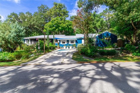 Photo of 560 SE Live Oak Avenue, Keystone Heights, FL 32656 (MLS # GC533076) Photo of 560 SE Live Oak Avenue, Keystone Heights, FL 32656 (MLS # GC533076)