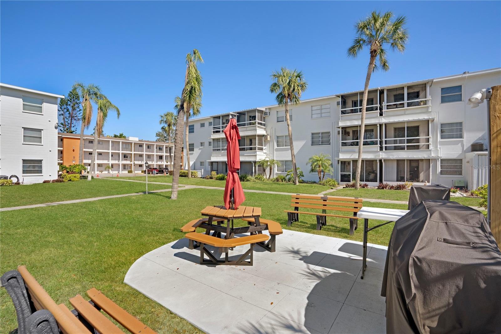 THE FOURTH BAYSHORE - Residential