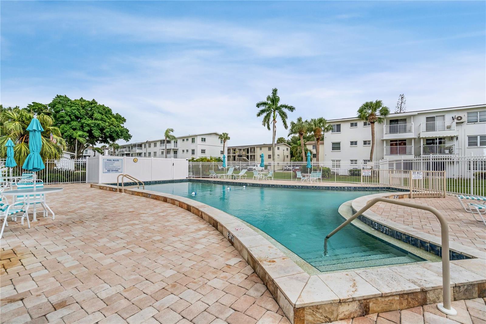 THE FOURTH BAYSHORE - Residential