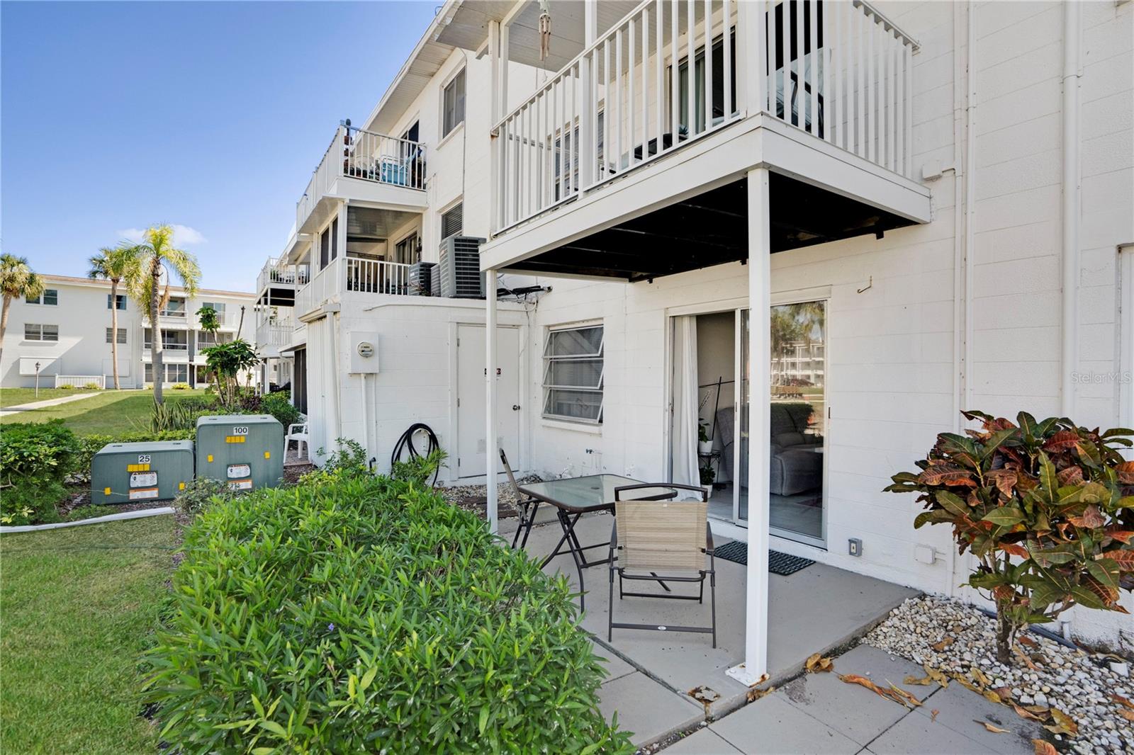 THE FOURTH BAYSHORE - Residential