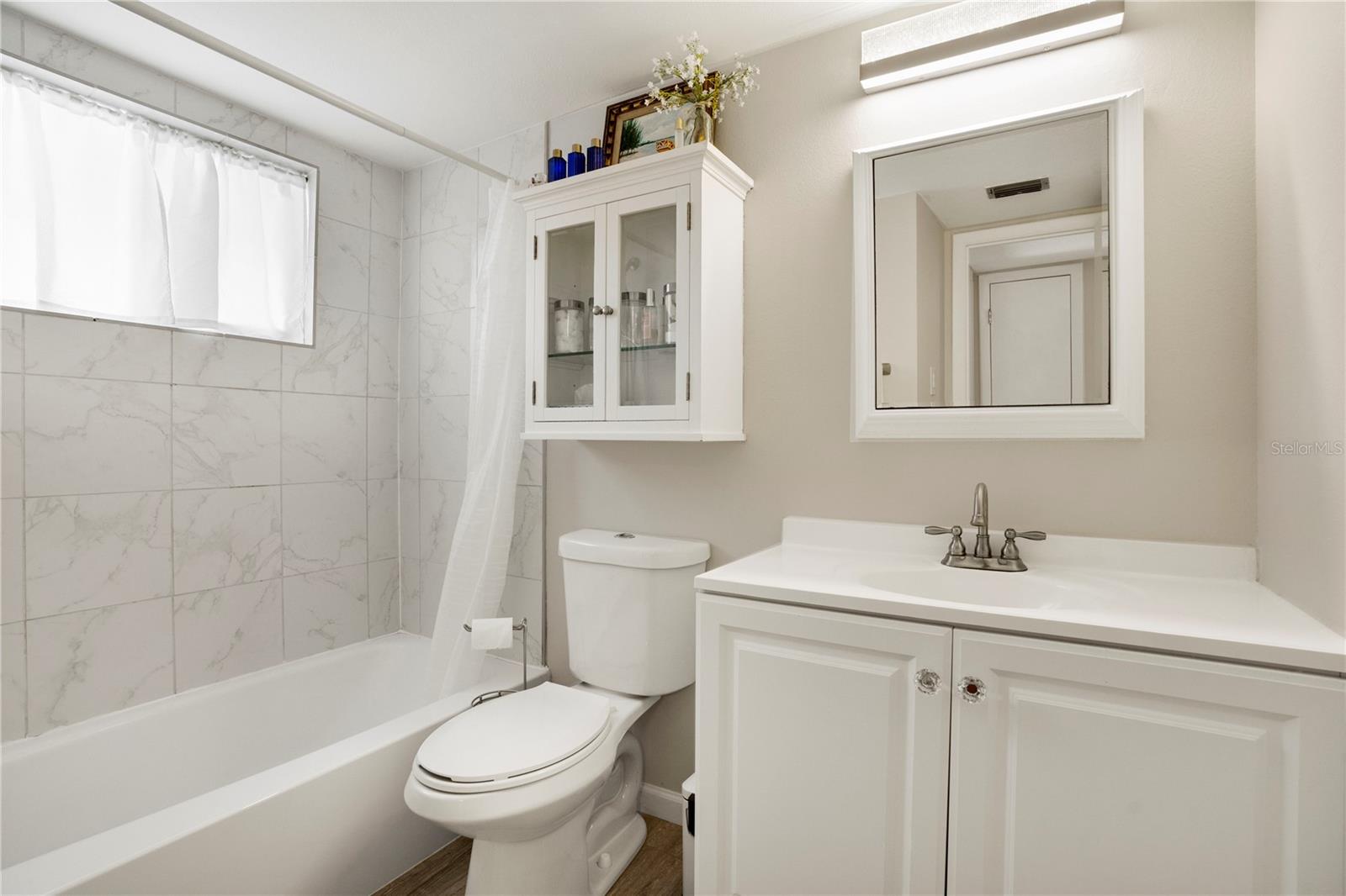 THE FOURTH BAYSHORE - Residential