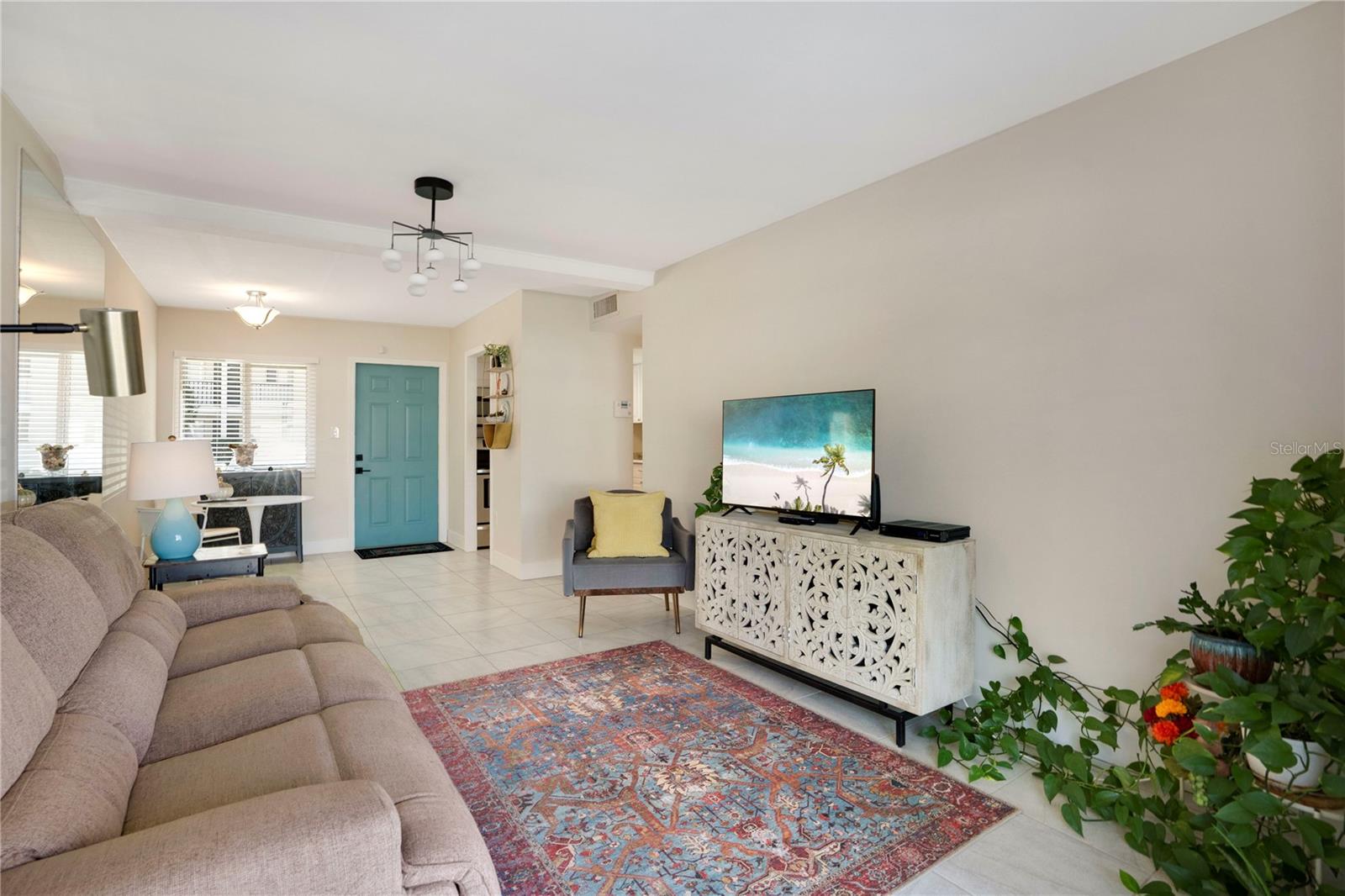 THE FOURTH BAYSHORE - Residential