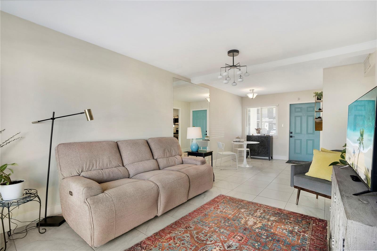 THE FOURTH BAYSHORE - Residential