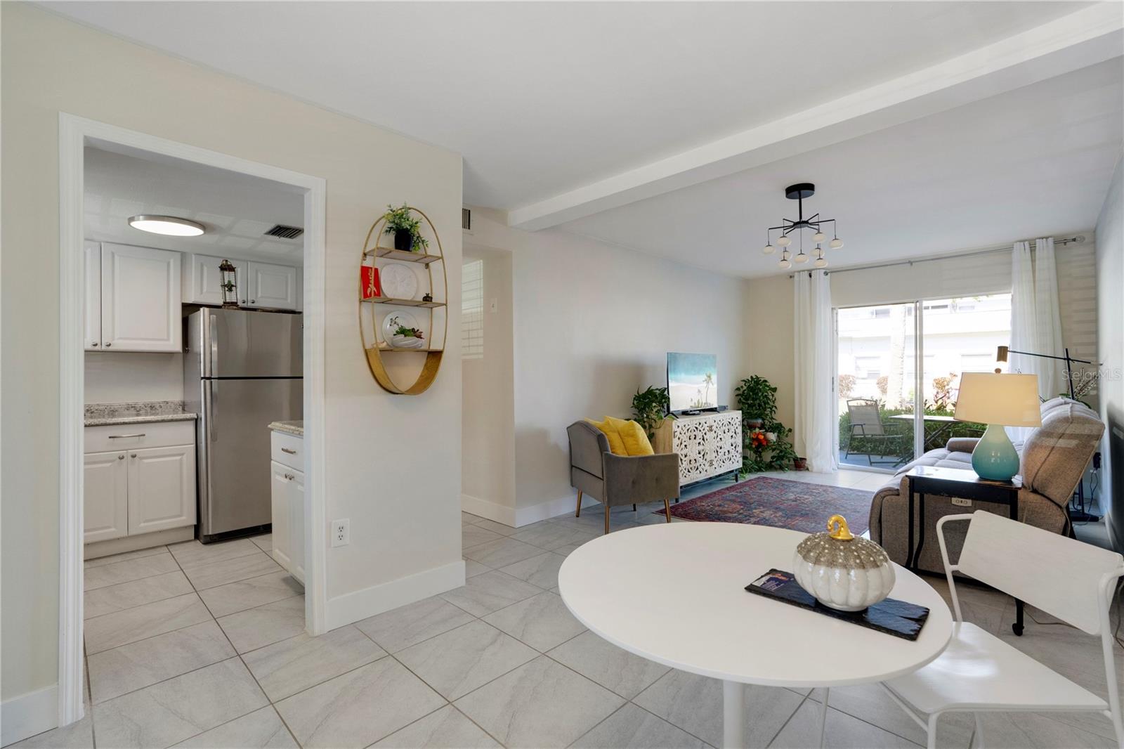 THE FOURTH BAYSHORE - Residential