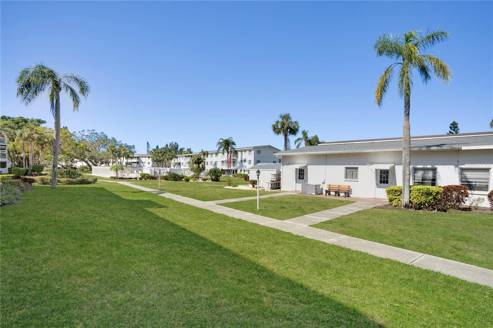 THE FOURTH BAYSHORE - Residential