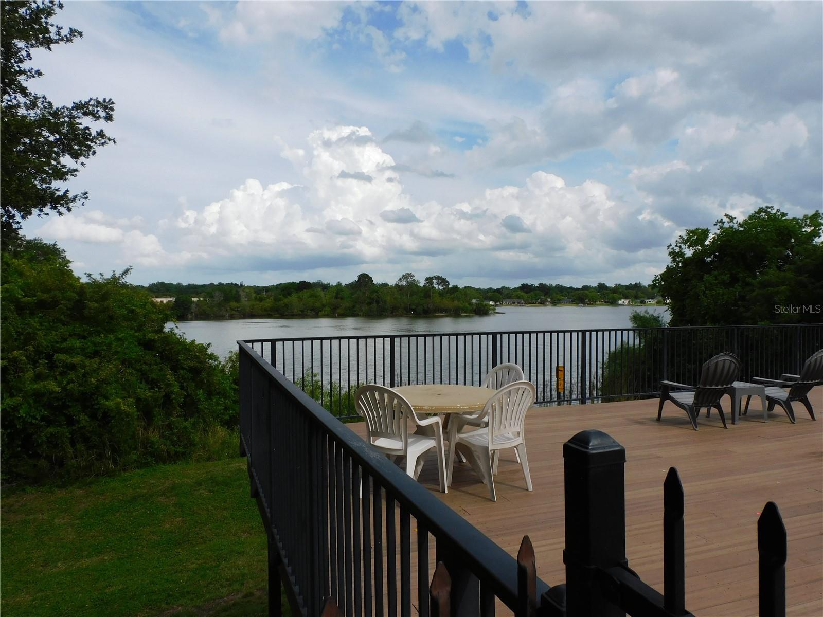 LAKEWOOD PARK A CONDO - Residential