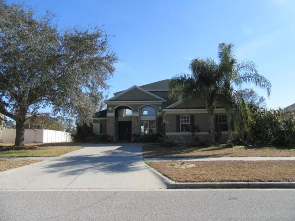 Photo of 4509 Powderhorn Place Drive, Clermont, FL 34711 (MLS # G5110784)