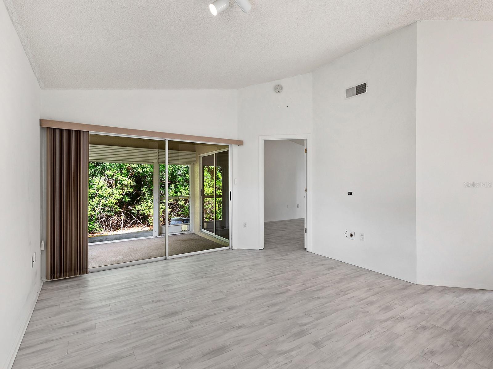 CHARTLEY COURT - Residential