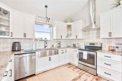 Tiny photo for 16750 Keene Road, Umatilla, FL 32784 (MLS # G5109361)